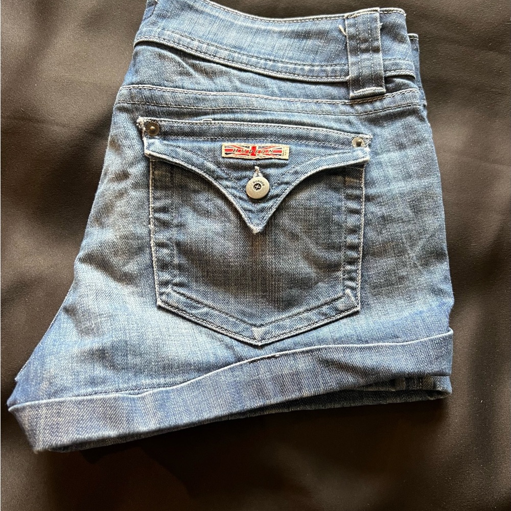 Hudson Dark Wash Denim Shorts Size 32 Waist Daisy Dukes excellent condition.